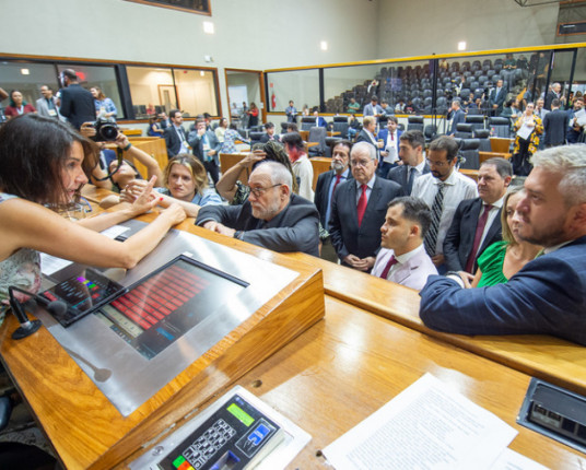 Câmara aprova contratação de profissionais para o combate à dengue