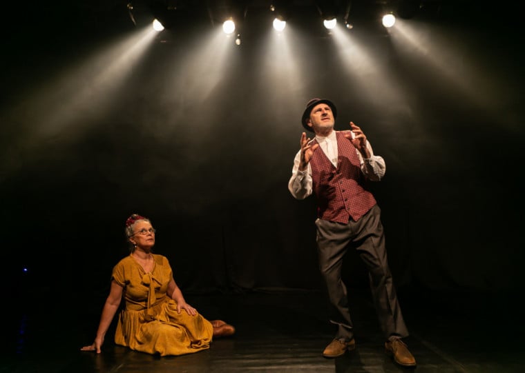 Espetáculo tem apresentações todas as quintas-feiras no Estúdio Stravaganza, até o dia 15 de maio