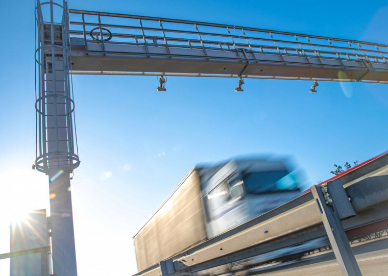 Roadcard será a primeira empresa a oferecer o vale-pedágio no sistema Free Flow (Foto: Freepik)
