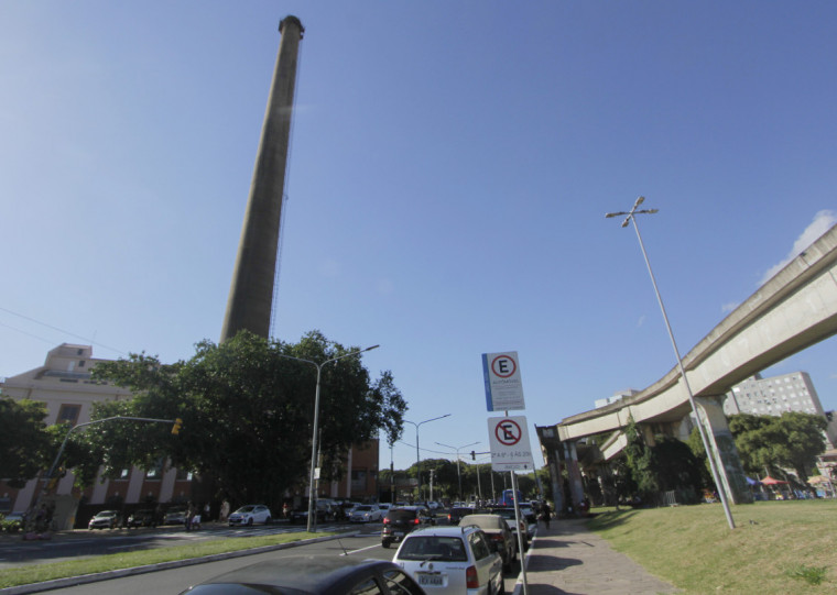 Em julho de 2025, a Prefeitura de Porto Alegre lançou o edital para Parceria Público-Privada (PPP), que previa a concessão do prédio histórico