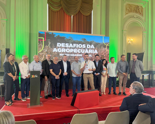 Governo gaúcho quer usar R$ 20 bi do Fundo Social para salvar agro