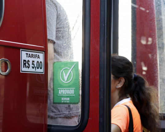 Oposição protocola ação judicial para suspender aumento na tarifa do transporte público