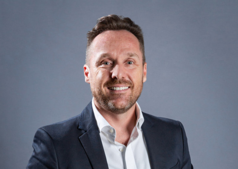 Juliano Hennemann, Sócio-diretor da SPR, Professor no MBA da ESPM e Presidente do SinaproRS