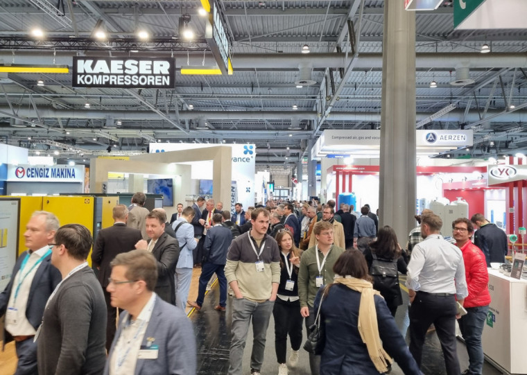 Espaços em áreas disputadas precisam ser reservados com um ano de antecedência