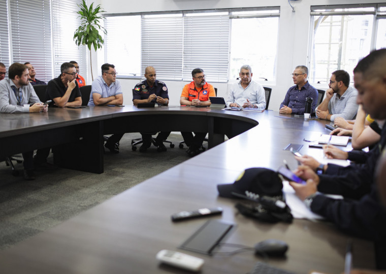 Melo se reuniu com órgãos da prefeitura, Corpo de Bombeiros e CEEE Equatorial