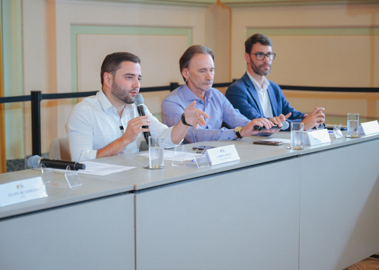 Vice Gabriel Souza discutiu o tema durante reunião da Câmara Temática do Conselho do Plano Rio Grande