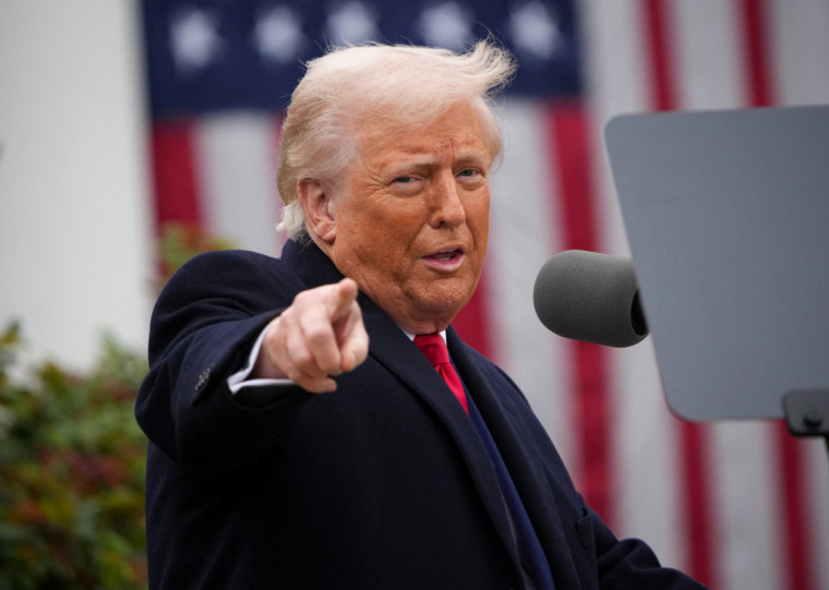 O presidente norte-americano reiterou que o país está "fazendo bilhões de dólares" com as tarifas