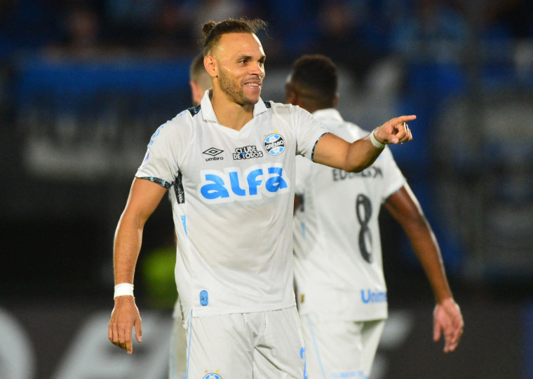 Dinamarquês saiu do banco de reservas para marcar o gol da vitória no Paraguai