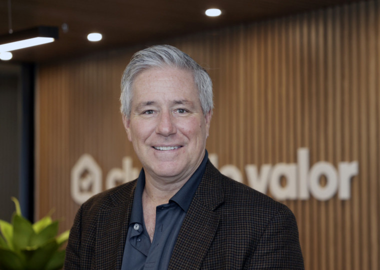 Palestrante do Fórum da Liberdade, Daniel Mitchell realizou críticas ao "tarifaço" do presidente dos Estados Unidos