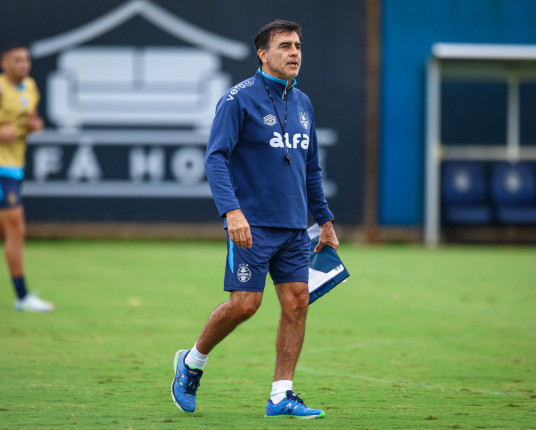 Ainda questionado, Grêmio visita o Ceará pelo Brasileirão