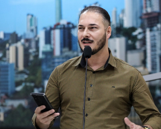 Câmara de Novo Hamburgo aprova criação do Dia do Patriota no aniversário de Bolsonaro