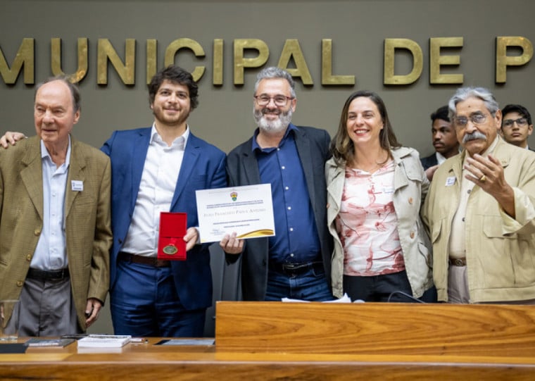 Flávio Tavares, Chico Paiva, Roberto Robaina, Fernanda Melchionna e Olívio Dutra, da esquerda para a direita