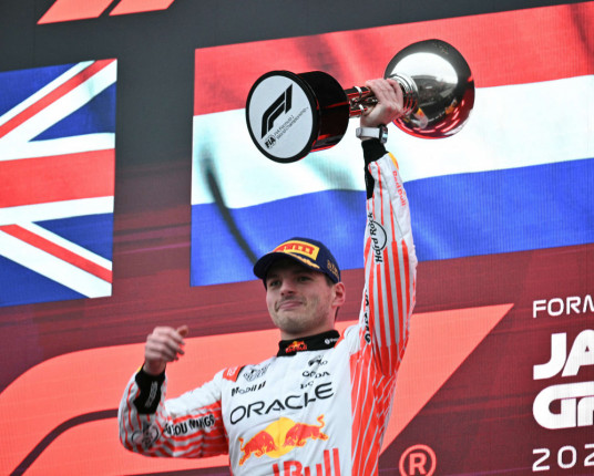 Max Verstappen vence a primeira na temporada 2025