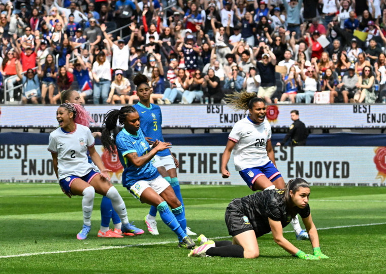 Time dirigido pelo técnico Arthur Elias teve um início ruim e acabou derrotado por 2 a 0