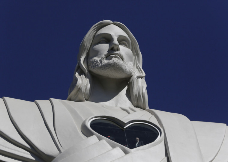 Cristo Protetor de Encantado foi inaugurado em abril deste ano e tem atraído 35 mil visitantes por mês