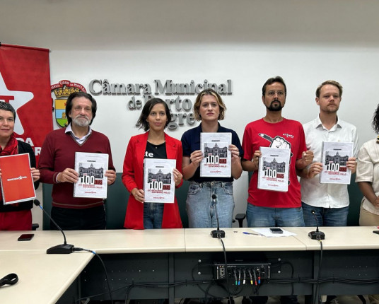 Bancada do PT apresenta balanço de 100 dias do governo Melo em Porto Alegre