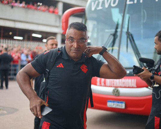 Roger Machado indica que irá renovar com o Inter até o final desta semana