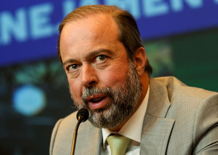 Segundo o ministro de Minas e Energia, o Brasil depende naturalmente de suas hidrelétricas