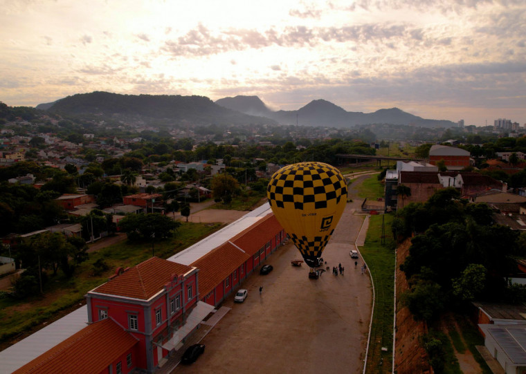 Além das exibições dos voos, o festival contará com shows e uma carreata de fogos pelas ruas da cidade