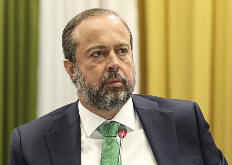 Ministro citou a Constituição e ressaltou o potencial do Brasil em reservas de urânio