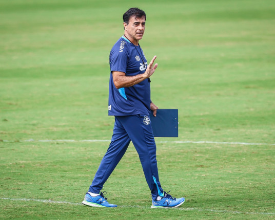 Em meio aos preparativos para a partida contra o Flamengo, Grêmio anuncia Marlon