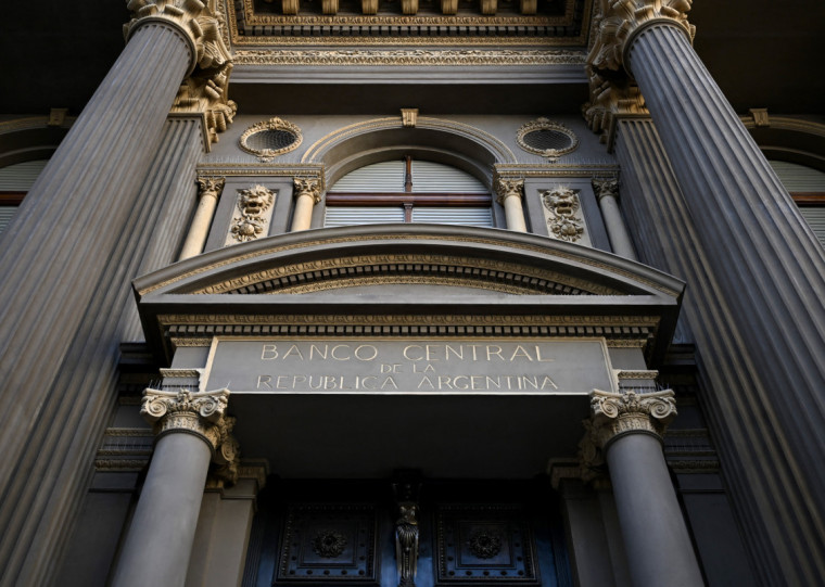  View of Argentina's Central Bank in Buenos Aires on April 14, 2025. Argentina's currency dropped 8.4 percent against the US dollar as markets opened in Buenos Aires Monday, after the partial lifting of exchange controls in place for six years. (Photo by Luis ROBAYO / AFP)
      Caption