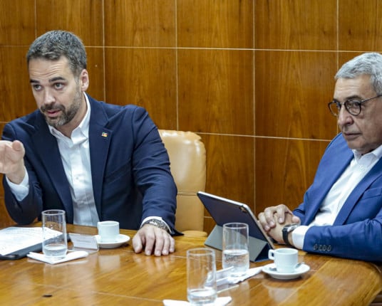 Melo e Leite se reúnem nesta quinta para debater crise na saúde da Região Metropolitana