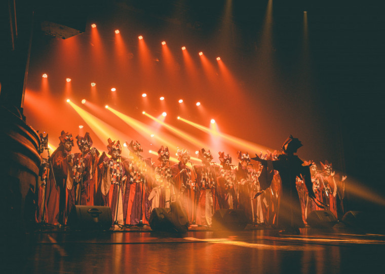 Coletivo argentino La Buena Moza realizou espetáculo 'Dementes' no festival de inauguração do Teatro Simões Lopes Neto