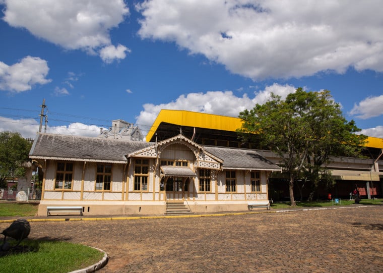 Instituição é a responsável por preservar e cuidar da primeira estação e linha férrea do Rio Grande do Sul