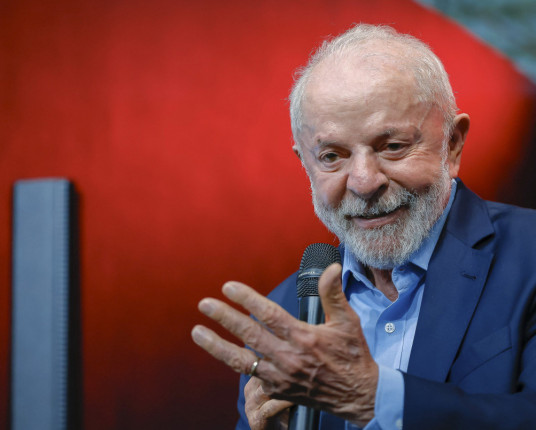 Lula diz que Páscoa é momento para 'reforçar os laços de união e de solidariedade'