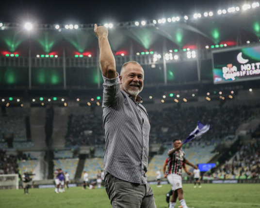 Mano Menezes é o novo técnico do Grêmio para o restante da temporada