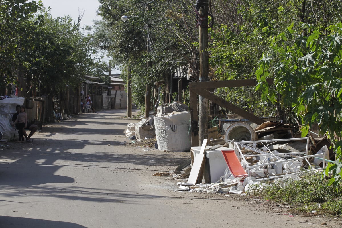 Prefeitura ainda não realizou a coleta de todos os entulhos  | EVANDRO OLIVEIRA/JC