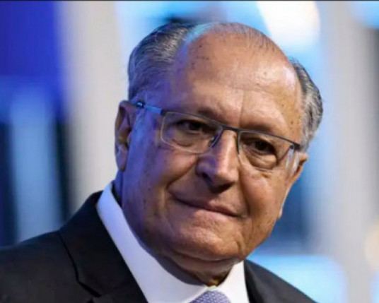 Vamos trabalhar, junto ao empresariado, por maior prazo das tarifas dos EUA, diz Alckmin