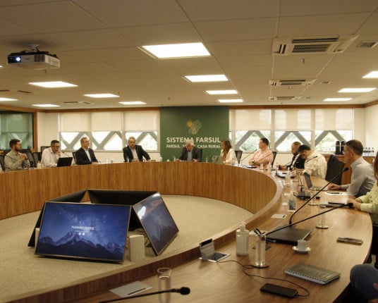 Agro gaúcho e sistema financeiro debatem perfil do endividamento do setor