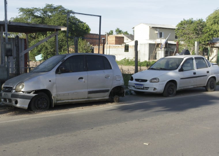Número de carros abandonados no município ainda é desconhecido 
