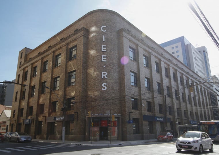 Novo espaço está na esquina da rua Manoel Pereira com a rua Coronel Vicente, onde ficava a antiga loja Mesbla