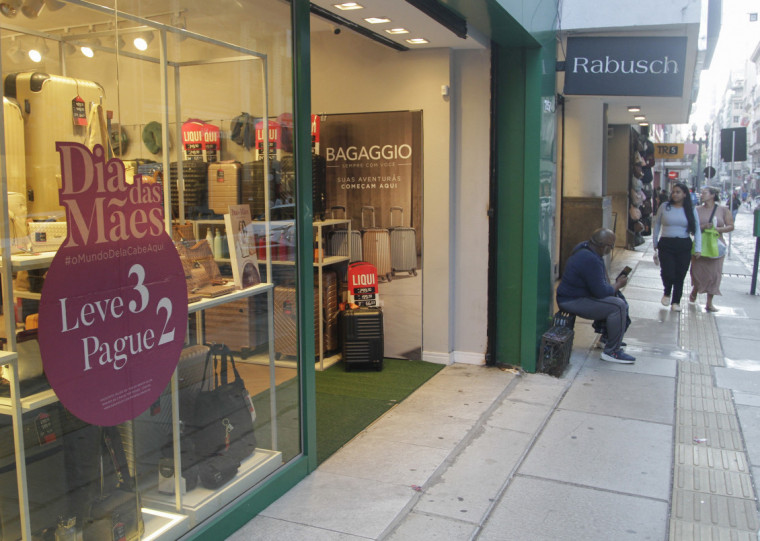 SindilojasPOA aponta que 67% das pessoas vão dar presentes para as mães