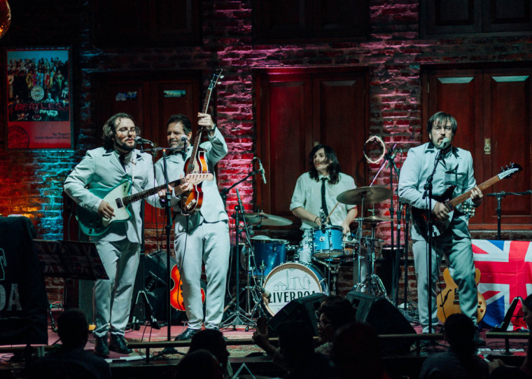 Banda realiza tributo ao quarteto britânico formado por John Lennon, Paul McCartney, George Harrison e Ringo Starr