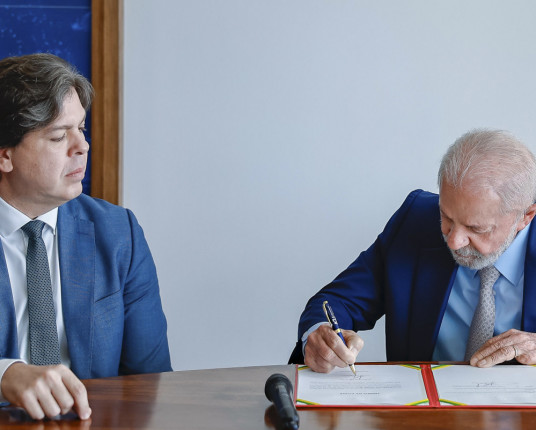 Lula dá posse a Frederico de Siqueira Filho como novo ministro das Comunicações