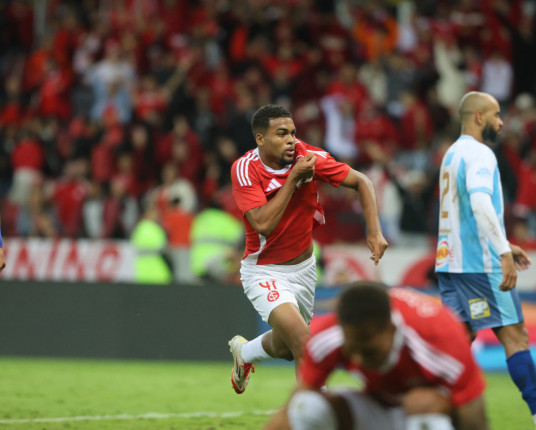 Com gol no final, Inter supera noite apagada e vence o Maracanã-CE pela Copa do Brasil