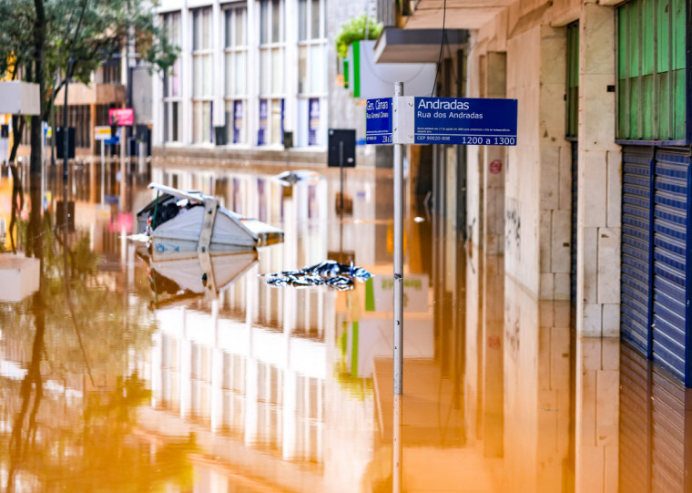 De acordo com o levantamento, apenas 46% das empresas afetadas operam normalmente hoje