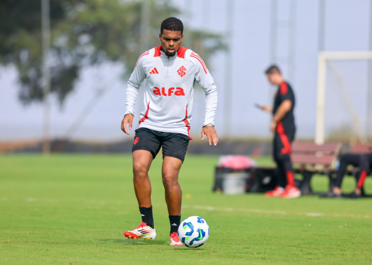 Responsável pela vitória na Copa do Brasil, Gustavo Prado deve ganhar mais chances