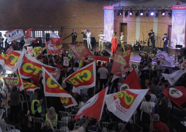 Fim da escala 6x1 e busca por melhores condições laborais marcaram discursos 