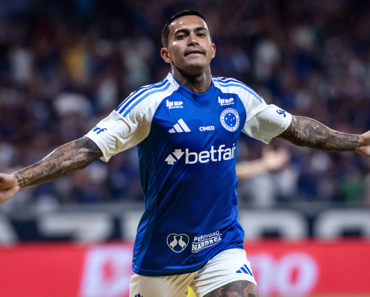 Cruzeiro anuncia rescisão de contrato com Dudu após quase seis meses no clube