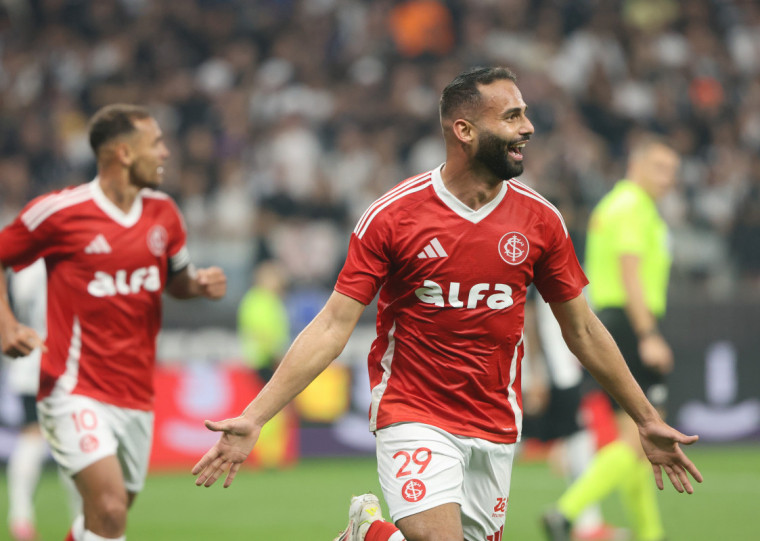 Thiago Maia segue no time ao lado de Fernando e Bruno Henrique no meio-campo