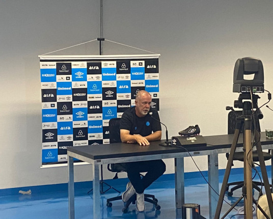 Mano comemora vitória sobre o Santos pelo Brasileirão: 'era importantíssimo conquistá-la'