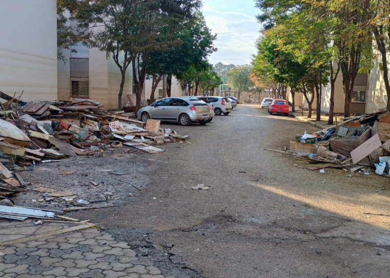 Edifício Charrua, no bairro São Miguel, foi impactado em 2024 pelo extravasamento do dique da cidade