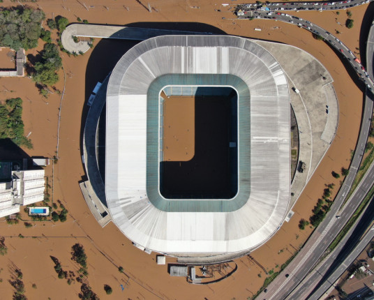 Mesmo com desavenças, Grêmio e Arena se uniram para reerguer o estádio