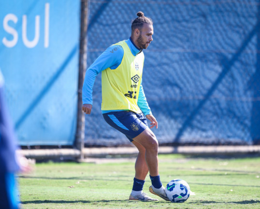 Grêmio tenta retomar confiança após empate vexatório na Sul-Americana