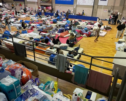 Sogipa transforma valores do esporte em ação humanitária durante enchente